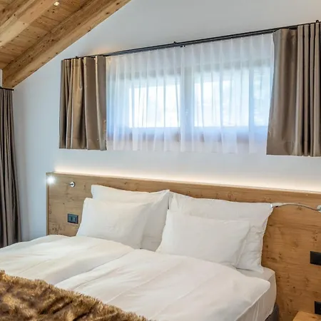 Luxury Colosseo Apartment *