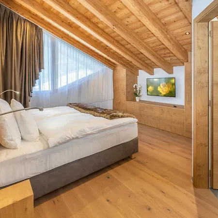 Luxury Colosseo Appartement *