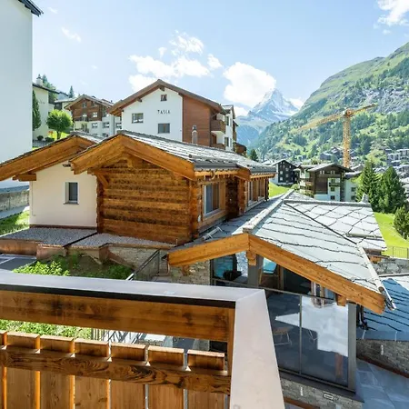 Luxury Colosseo Appartement *