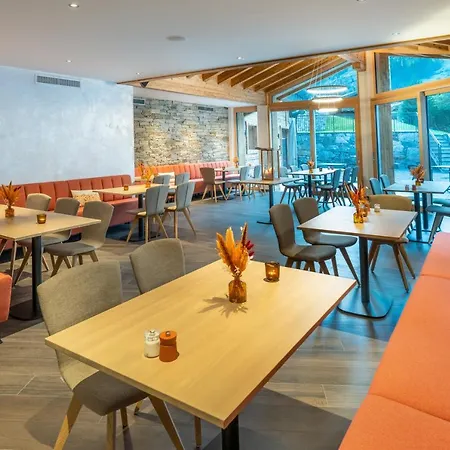 Luxury Colosseo Apartament *