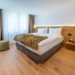 Luxury Colosseo * Церматт