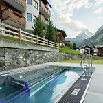 Luxury Colosseo Apartman Zermatt