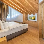Luxury Colosseo *